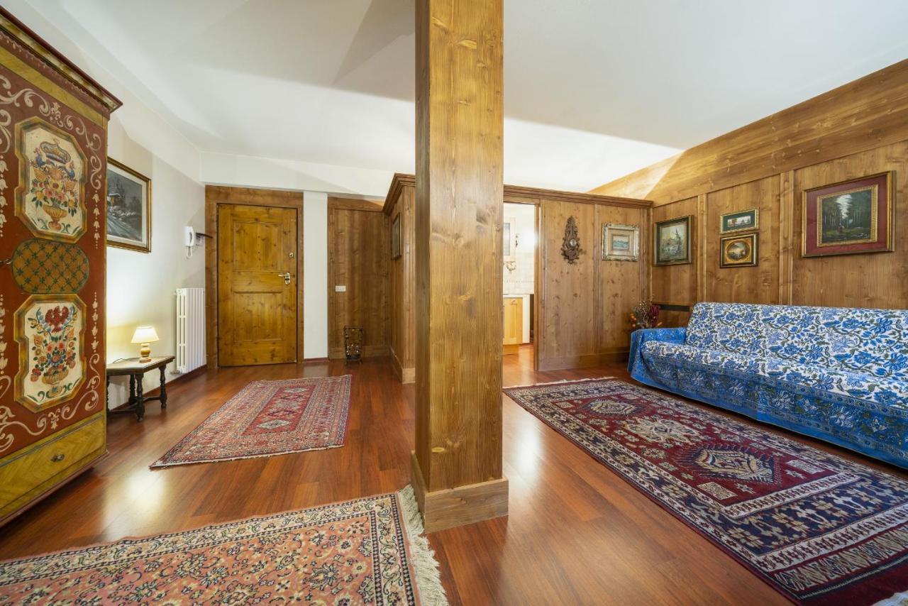 Villa S. Francesco - Stayincortina Cortina d'Ampezzo Ngoại thất bức ảnh
